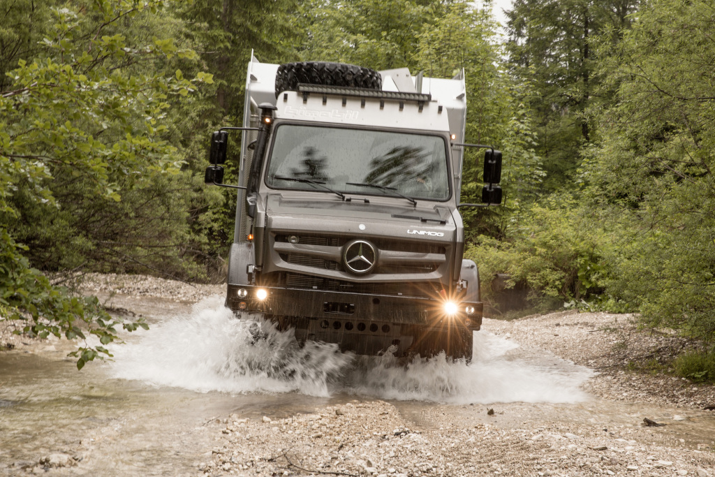 Mercedes-Benz Unimog named Off-Road Vehicle of the Year 2017