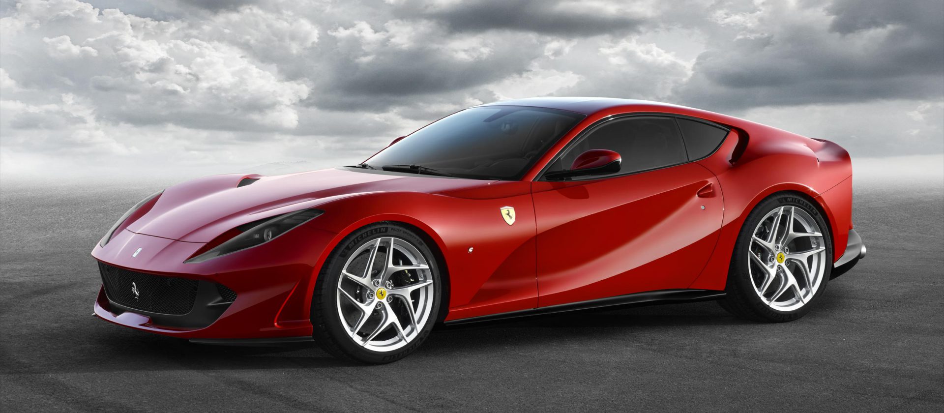 812 Superfast | Discover the fastest and most powerful Ferrari ever