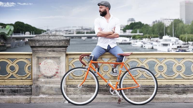 PEUGEOT presents its new LEGEND collection of bicycles and lifestyle products
