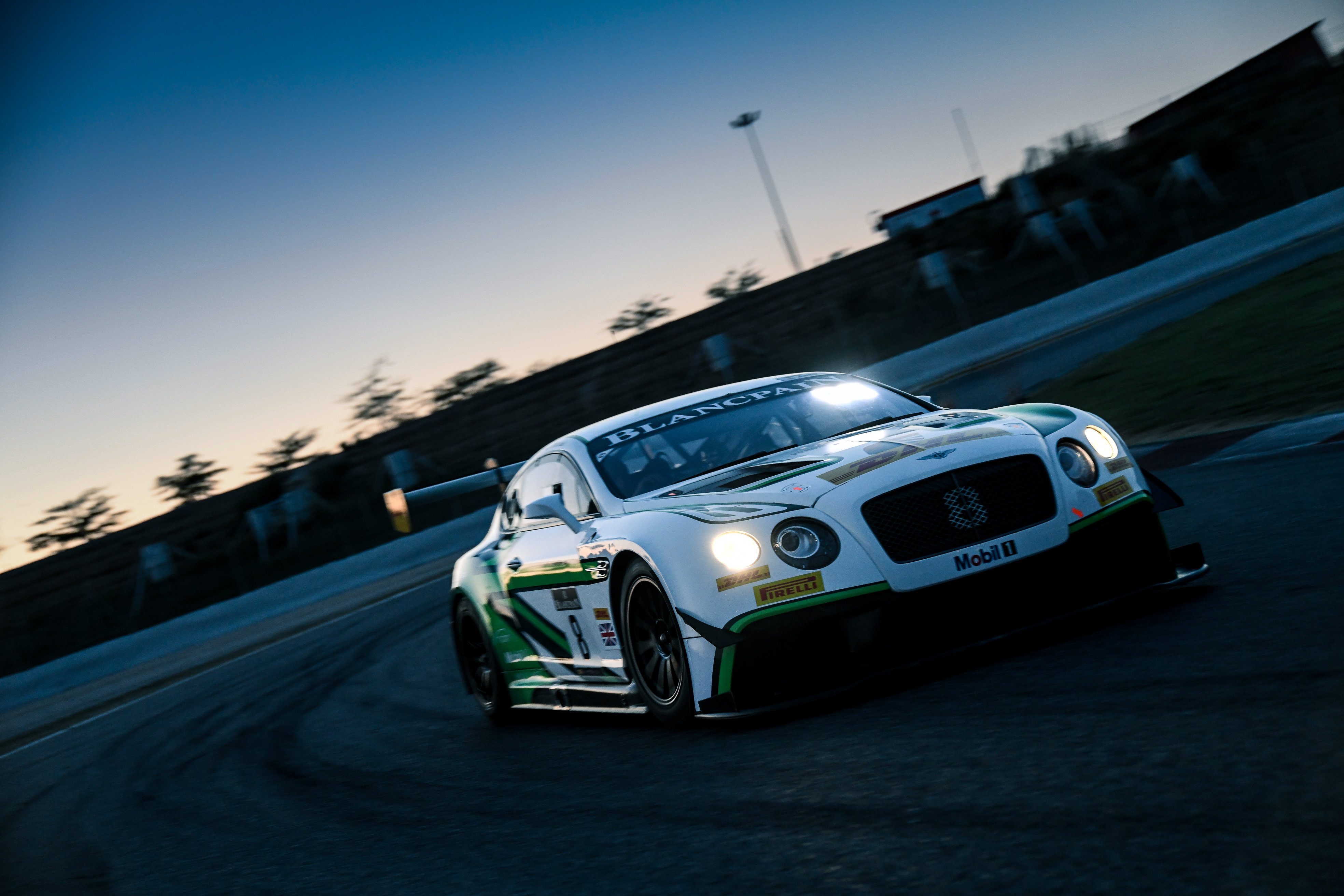 Bentley Wins Blancpain Gt Series Endurance Title